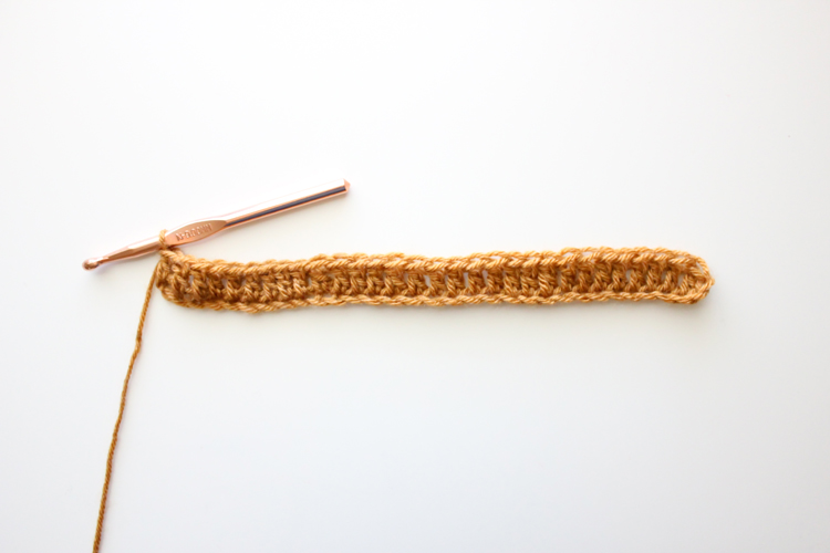 double crochet infinity scarf (7 of 49)
