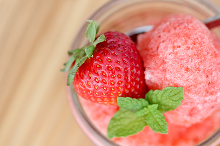 Strawberry Lemonade Sorbet - Delia Creates