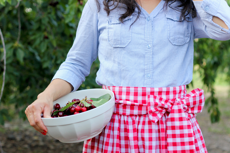 How to Make a Half Apron – WhatTheCraft