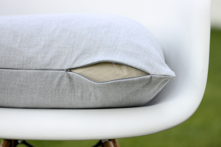 How to Make a Zippered Chair Cushion - Mythic Seam