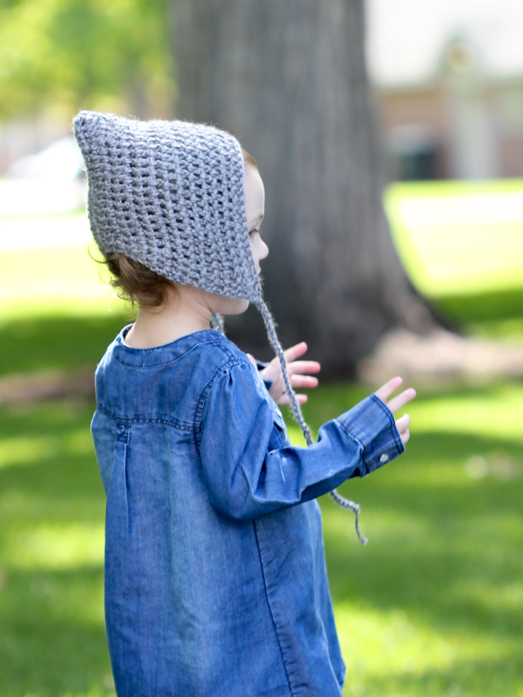 Simple Crocheted Pointed Bonnet - Free Toddler Size Pattern! Great for newbie beginners or for a quick afternoon project.