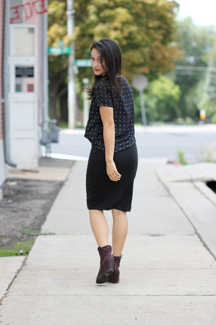 Knit Pencil Skirts - my favorite fast, easy sew! (Delia Creates)