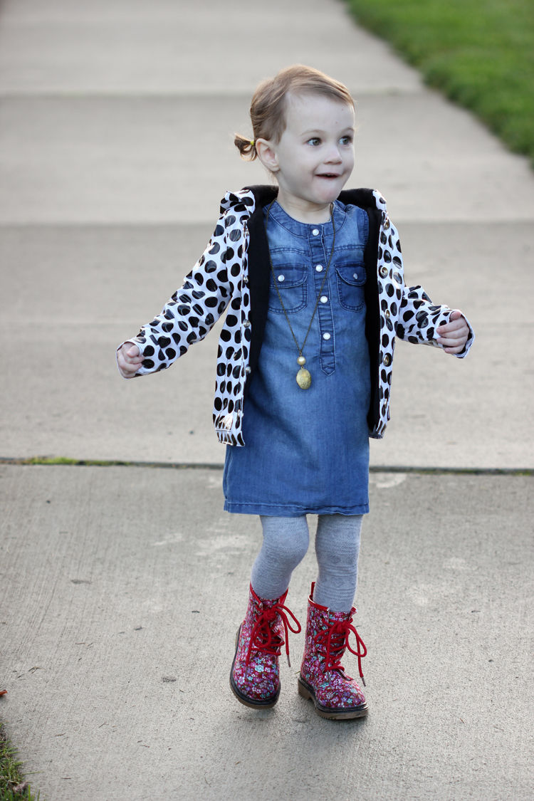 Five and Ten Designs Rain Coat + Giveaway - delia creates