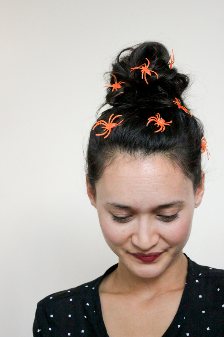 Halloween Spider Hair Pins // Delia Creates
