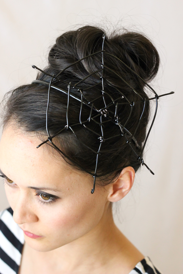 DIY wire spiderweb fascinator (Delia Creates)