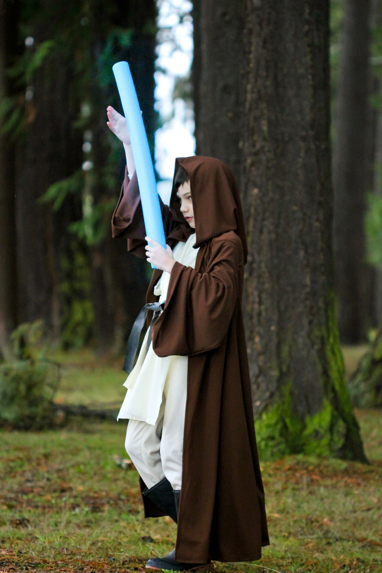 Star Wars Costumes...Obi-Wan and Anakin // Delia Creates