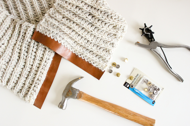 Crochet Leather Snap Scarf - Free Pattern and Tutorial! // Delia Creates