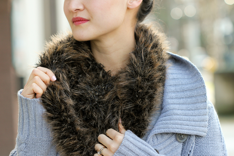 Create / Enjoy: Really easy, 7-minute faux fur scarf tutorial