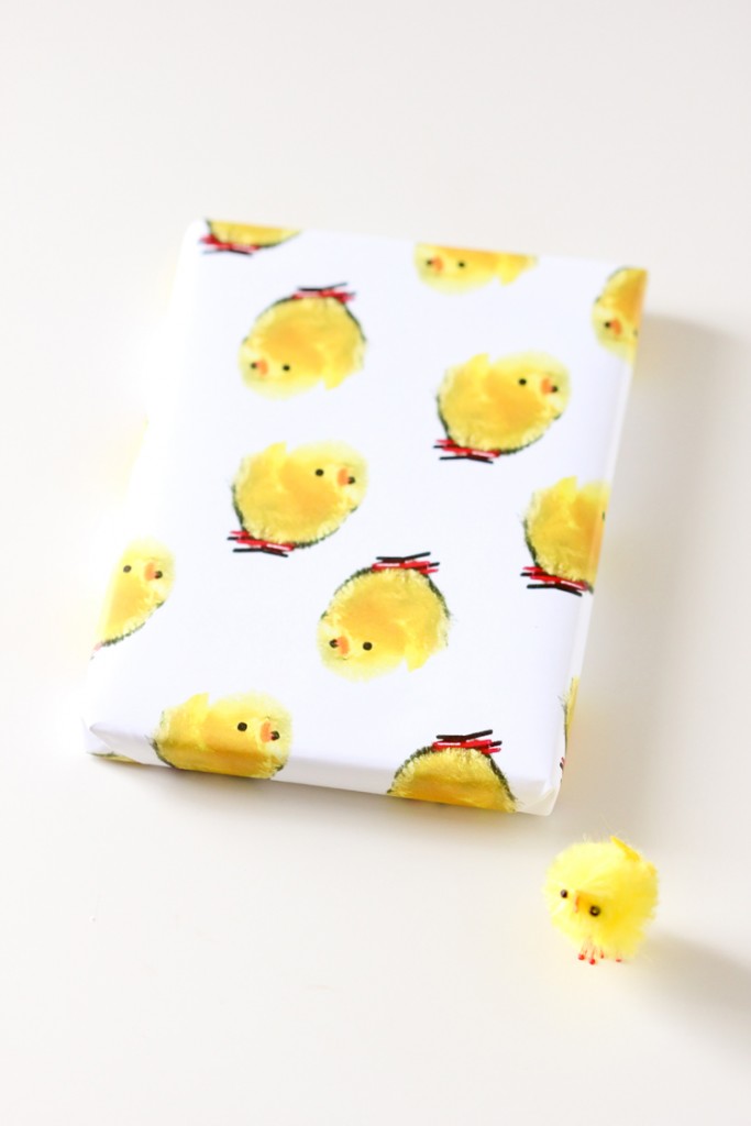 Easter Grass Wrapping Paper free printables!
