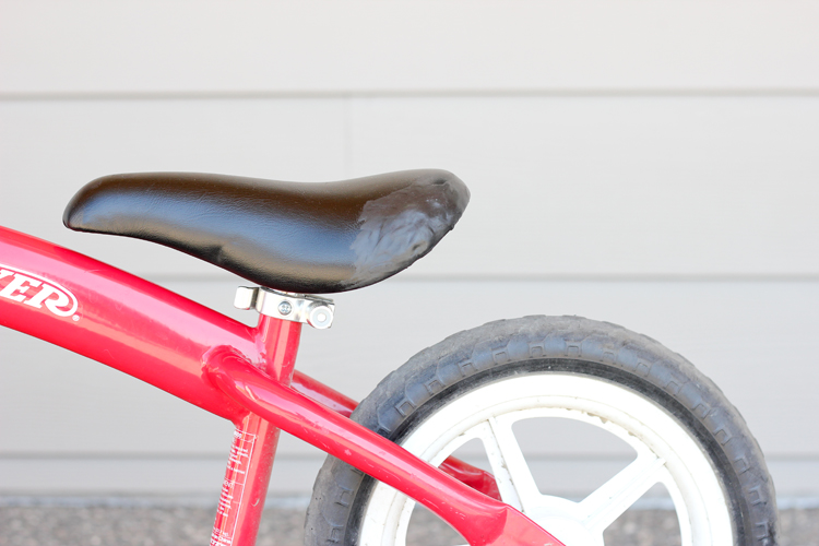 Super easy way to repair a bike seat // Delia Creates