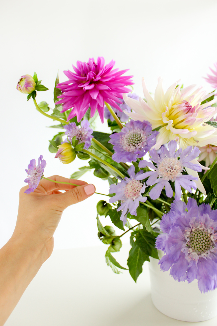 How to Arrange Flowers: 6 DIY Floral Arrangements