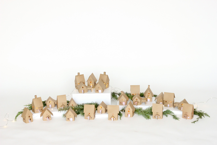 Christmas Advent Paper Houses - free tutorial and cutting files // Delia Creates