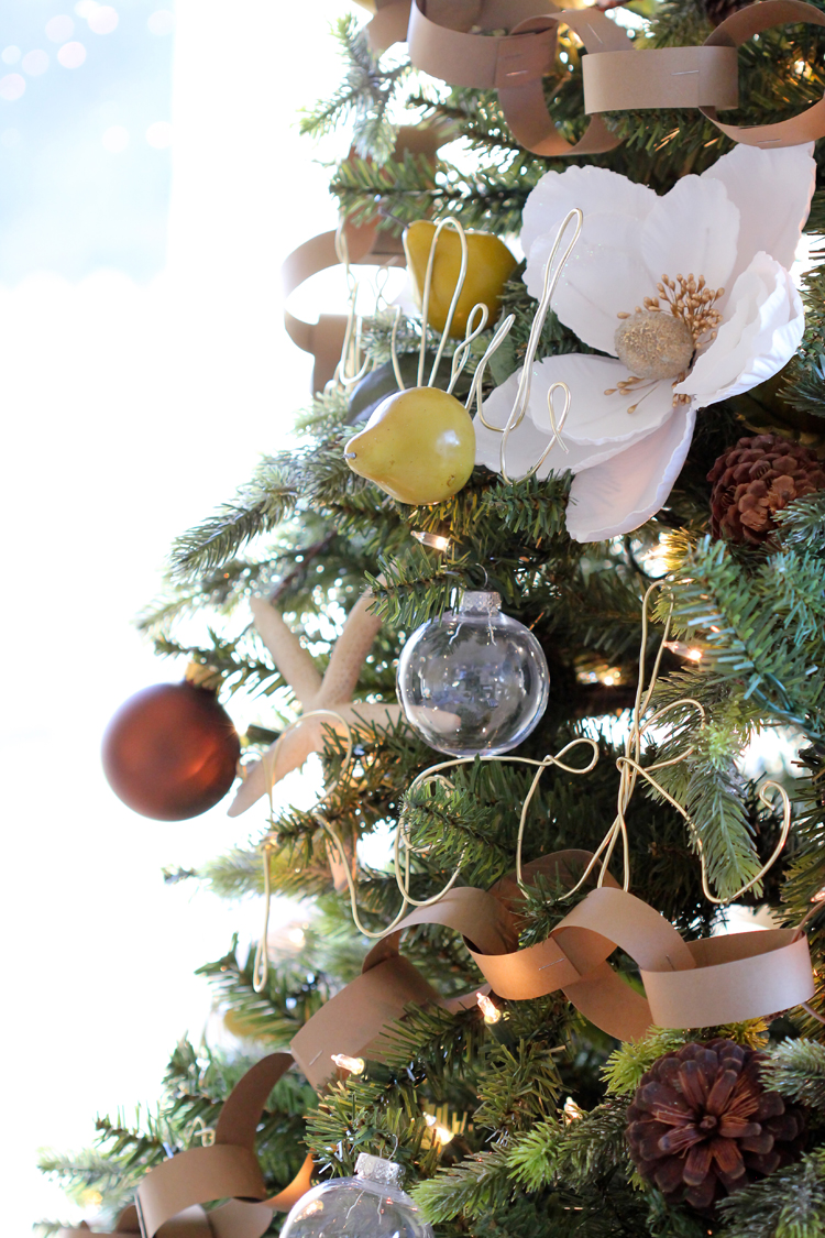 Floral Christmas Tree // Delia Creates