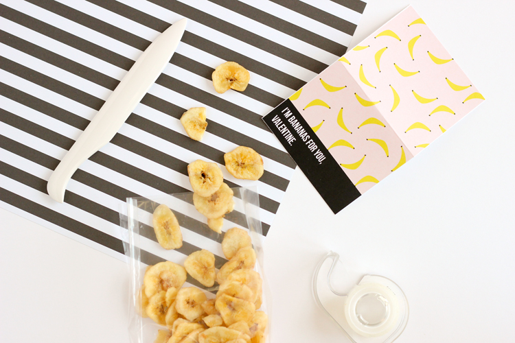 Banana Valentine - FREE PRINTABLE // www.deliacreates.com