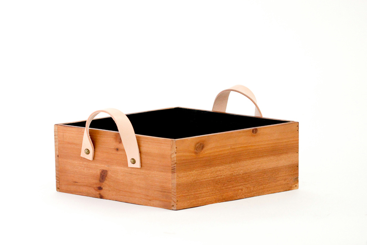 Wood + Leather Basket Tutorial // www.deliacreates.com