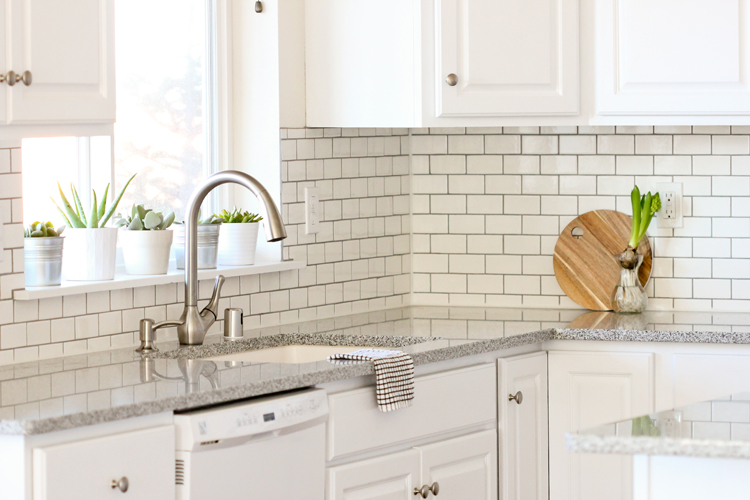 Kitchen Renovation Series: Installing a Tile Back Splash