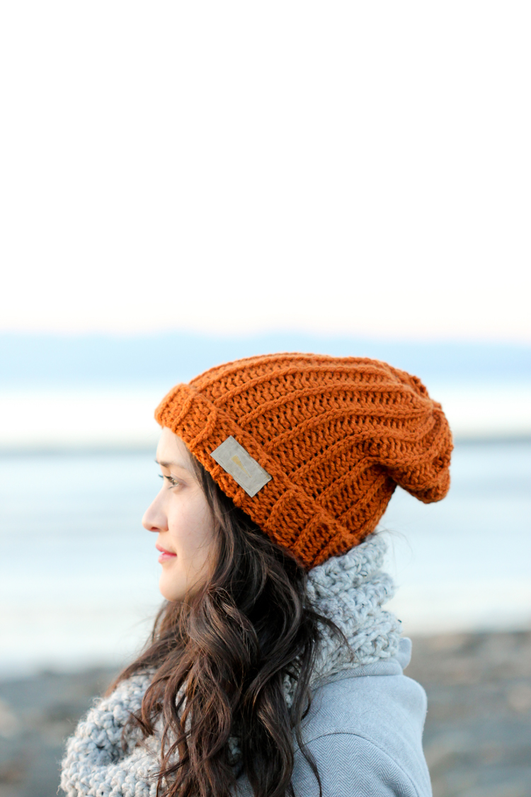 Be a Yarn Hero! Make hats for charity with this free hat pattern! //www.deliacreates.com #yarnheroes