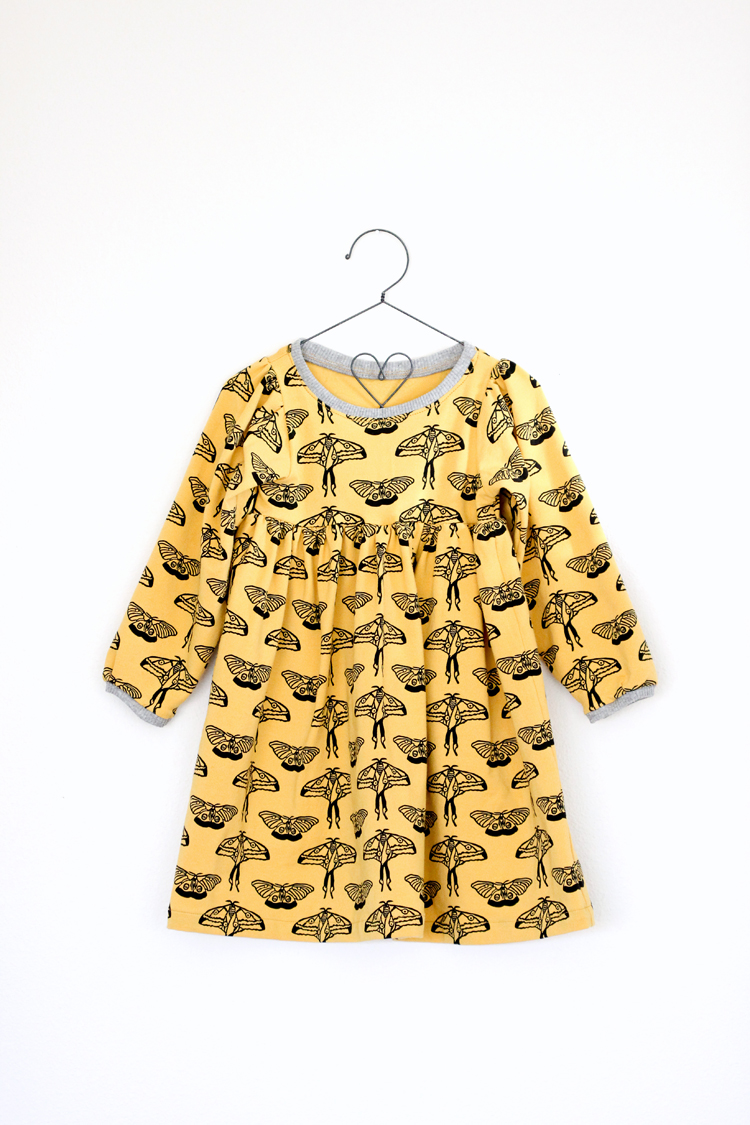 Noni Bee fabric || Snapdragon Dress Pattern || www.deliacreates.com