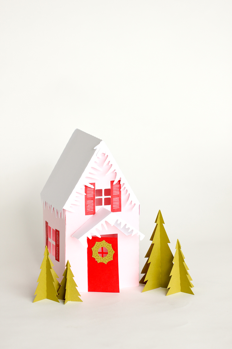 Paper Holiday Houses - free templates! // www.deliacreates.com
