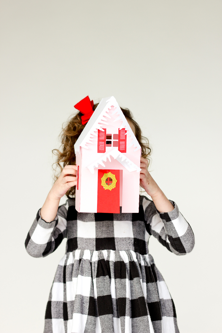  Paper Holiday Houses - free templates! // www.deliacreates.com