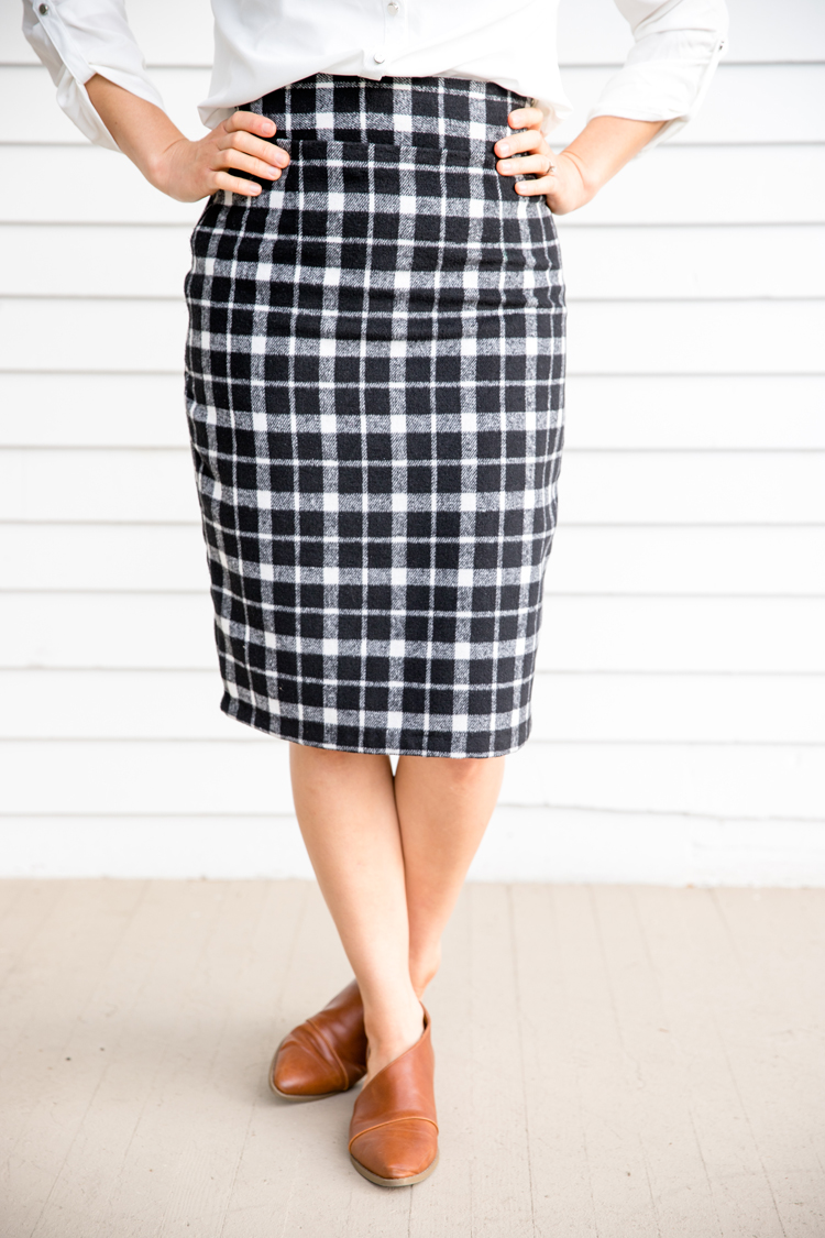 Layla midi pencil skirt – free pdf sewing pattern – Tiana's Closet