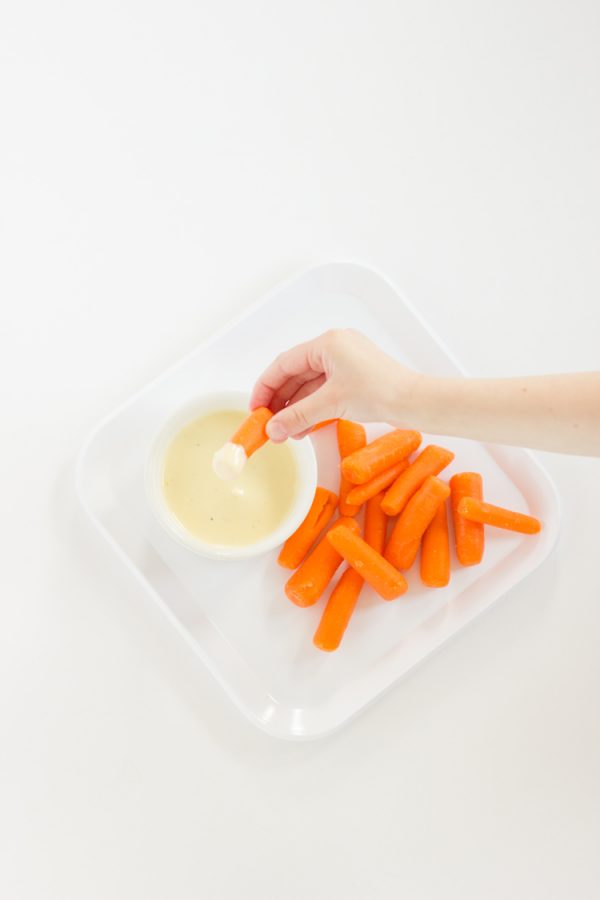 Creamy Vegan Garlic Dressing