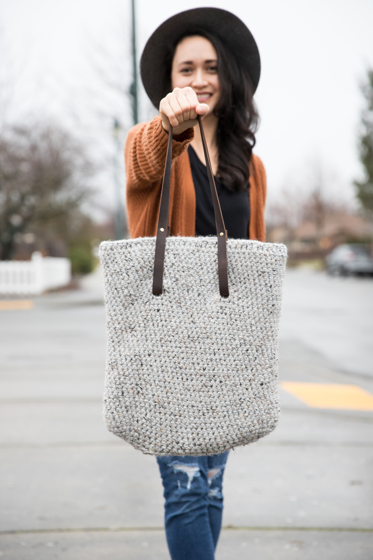 Leather Strap Crochet Tote Pattern