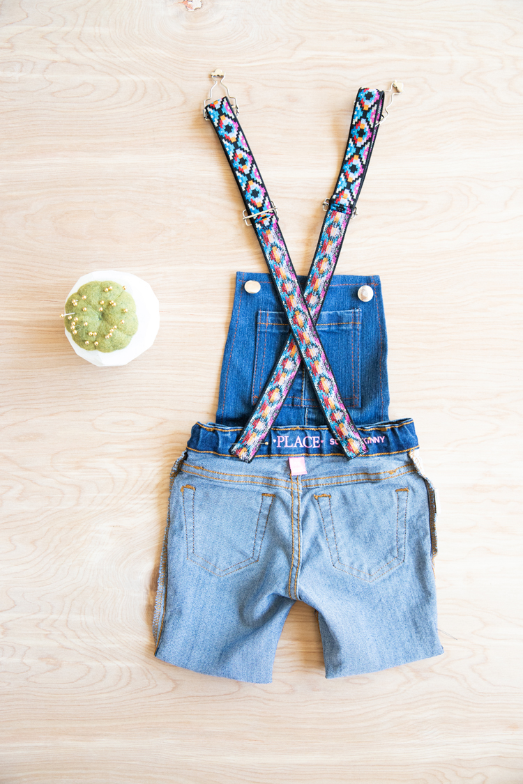 Easy Overalls Tutorial with Elastic Straps and Buckles // www.deliacreates.com // make cute overalls from an old pair of pants!