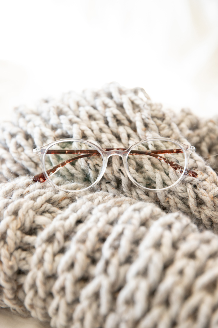 Zenni Glasses + Chunky Crocheted Infinity Scarf (free pattern) // www.deliacreates.com 