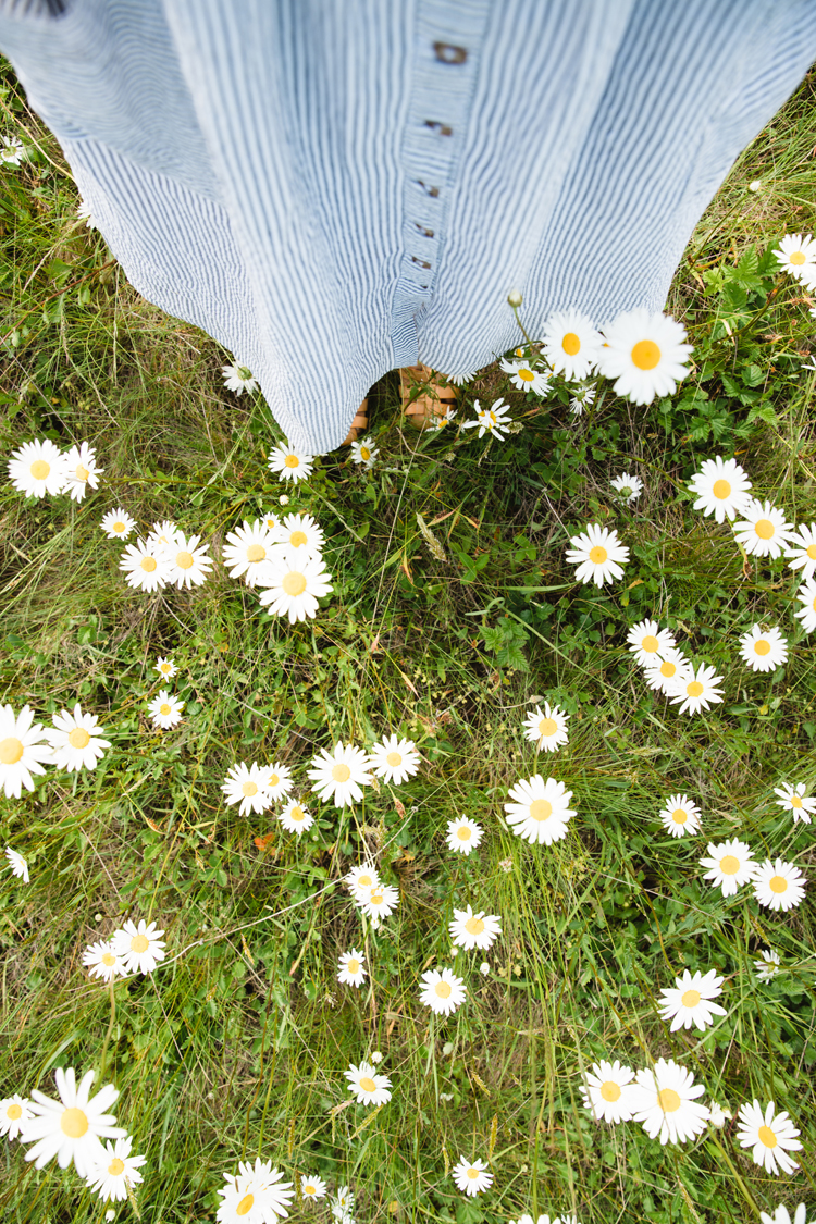 Mommy and Me Dresses in Daisy Fields // www.deliacreates.com // Jessica Dress + Geranium Dress sewing pattern reviews