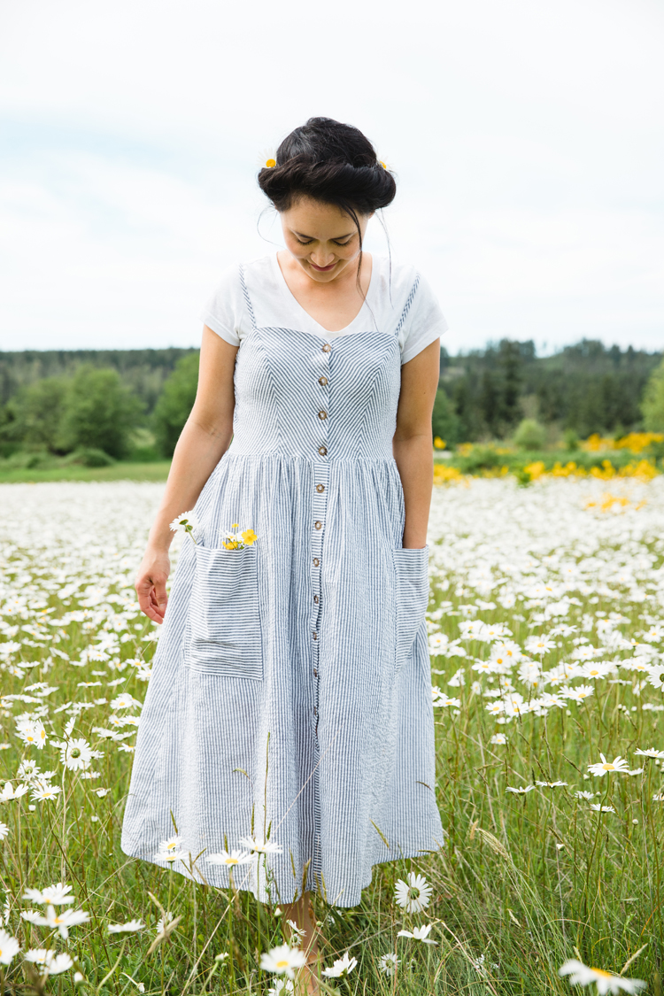 Mommy and Me Dresses in Daisy Fields // www.deliacreates.com // Jessica Dress + Geranium Dress sewing pattern reviews