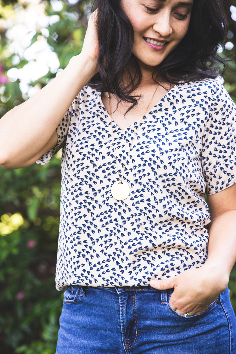 Lucerne Blouse Review // www.deliacreates.com