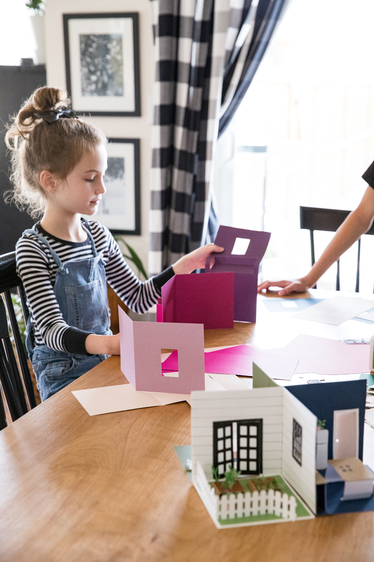 Pop-Up Paper Doll House