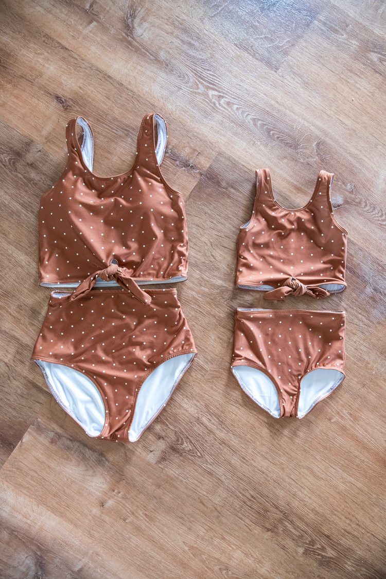 Sewing Swim Suits // www.deliacreates.com