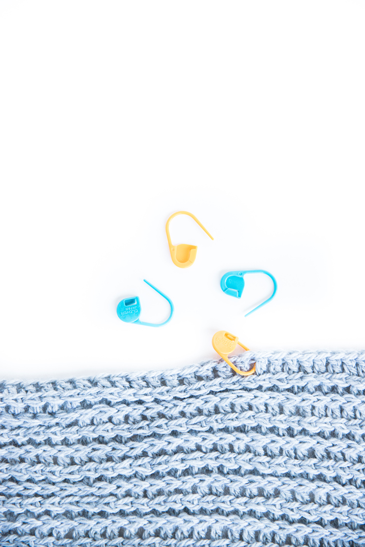 Crochet Basics - How to Chain Stitch + Yarn and Hook Guide // www.deliacreates.com