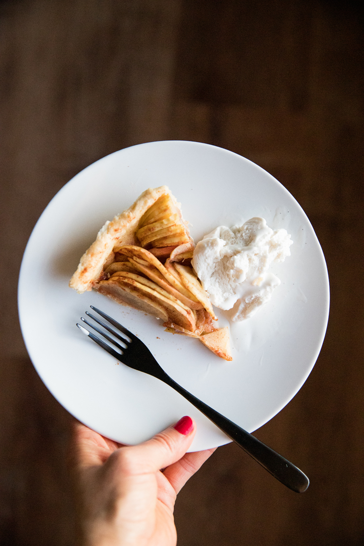 Allergy Friendly Thanksgiving Dinner // Sugar Free Apple Tart // www.deliacreates.com