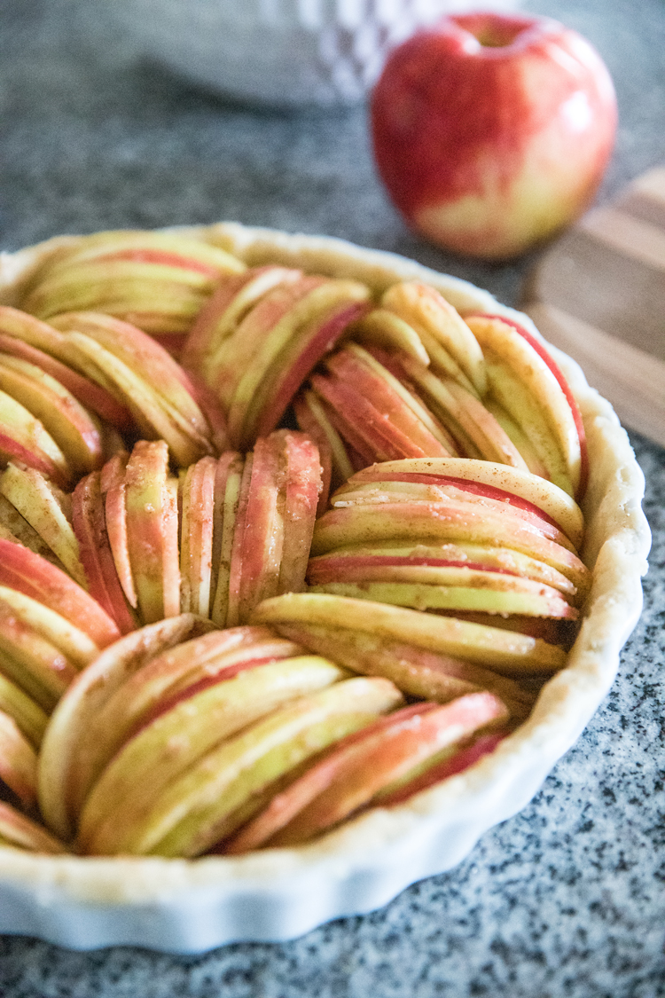 Allergy Friendly Thanksgiving Dinner // Sugar Free Apple Tart // www.deliacreates.com