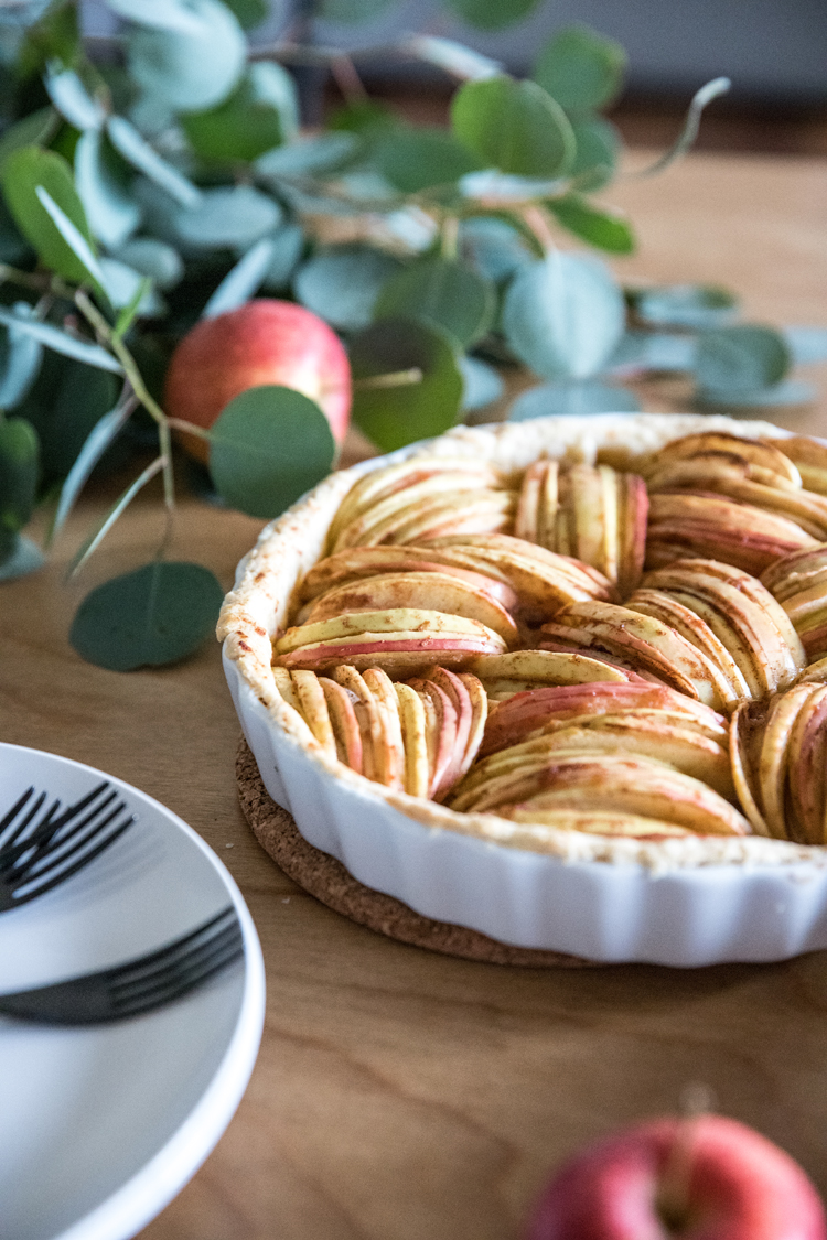 Allergy Friendly Thanksgiving Dinner // dairy free, no sugar added Apple Tart // www.deliacreates.com