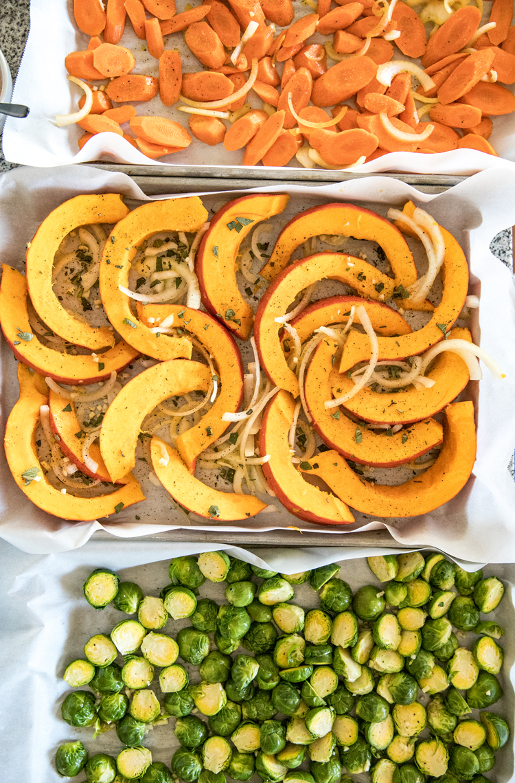 Allergy Friendly Thanksgiving Dinner // www.deliacreates.com