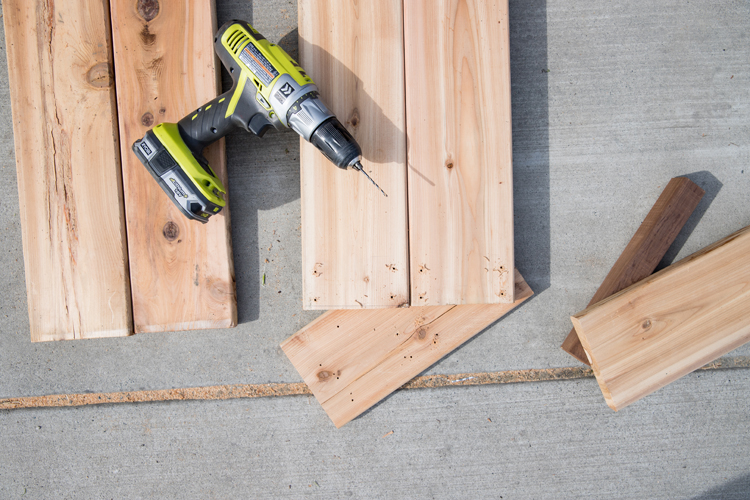 How To Make Cedar Raised Garden Beds // www.deliacreates.com// step by step tutorial with pictures