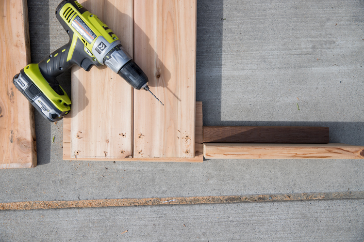 How To Make Cedar Raised Garden Beds // www.deliacreates.com// step by step tutorial with pictures