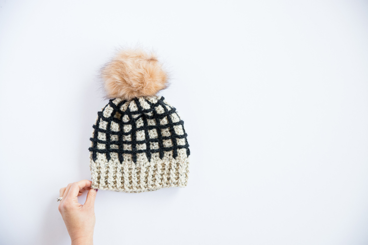 Window Pane Crochet Beanie - free pattern & video tutorial // www.deliacreates.com