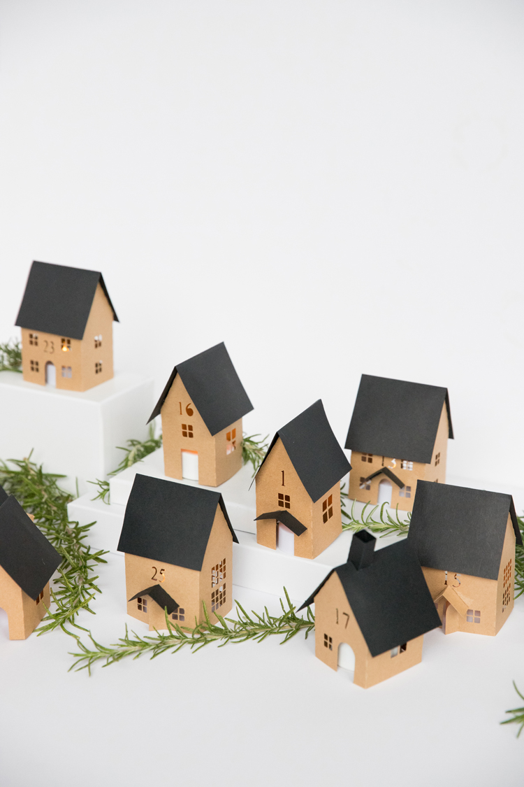 Christmas Advent Paper Houses // www.deliacreates.com