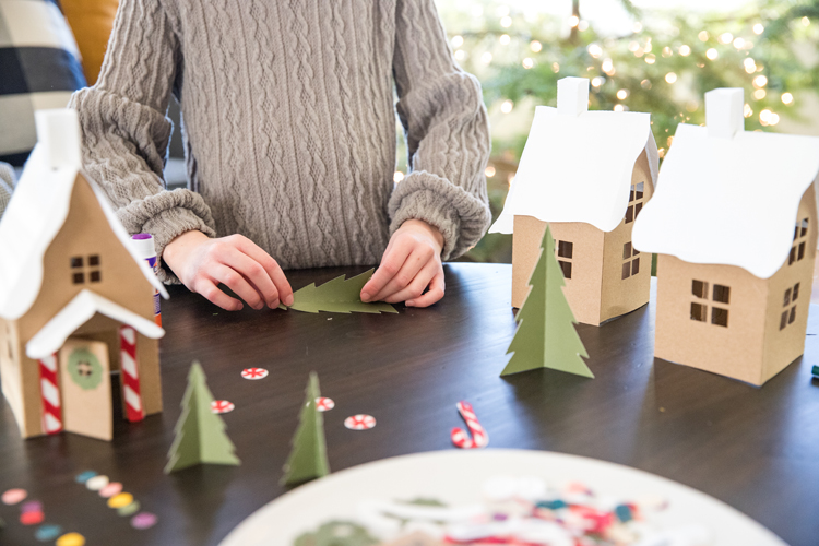 Paper Gingerbread House - free downloads! // www.deliacreates.com