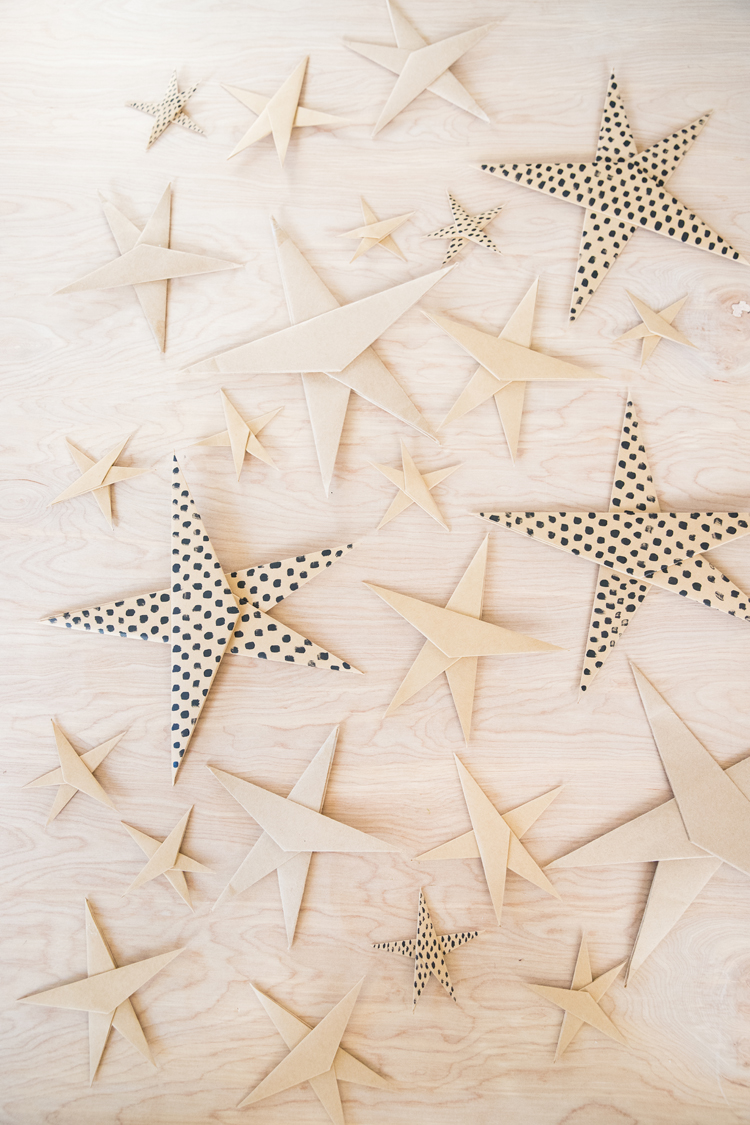 How to Make Paper Stars Using Parchment Paper - Hearty Sol