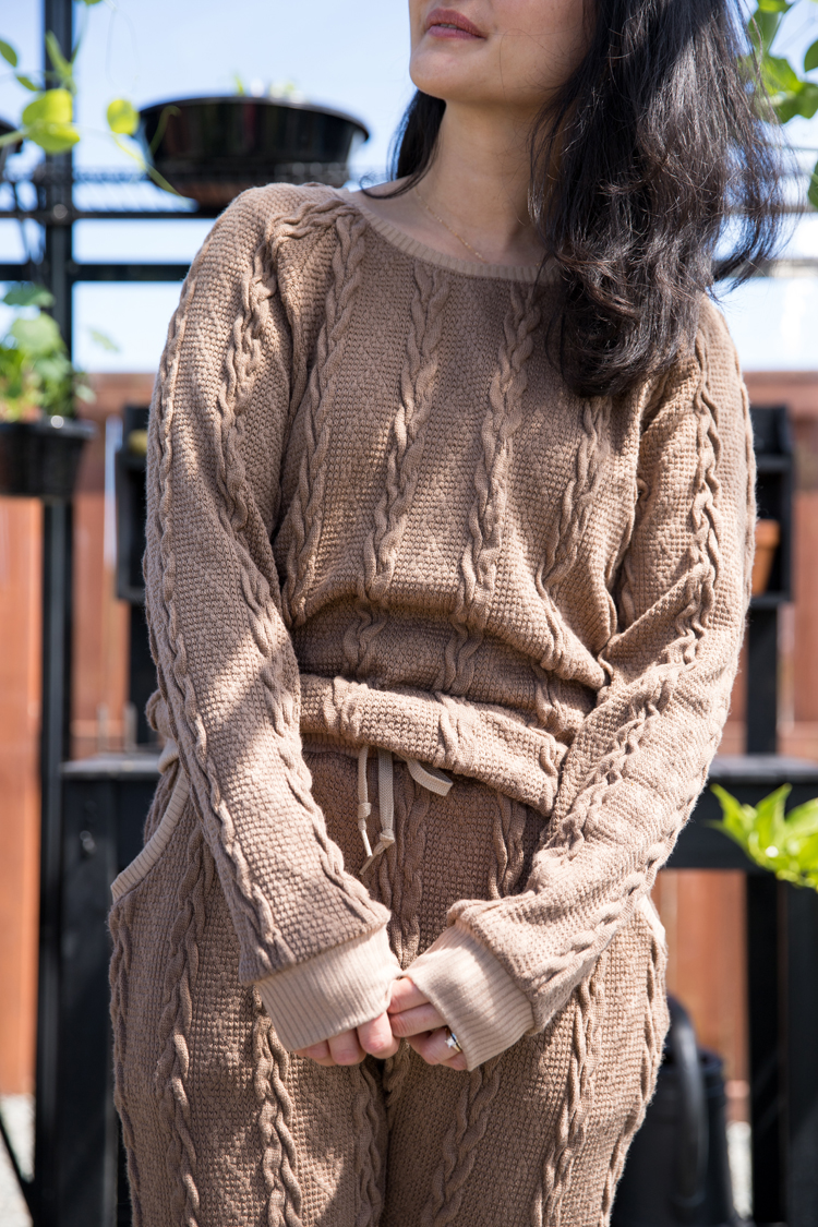 Sewing your own Leisure Wear // Hudson x Linden Mash Up // www.deliacreates.com