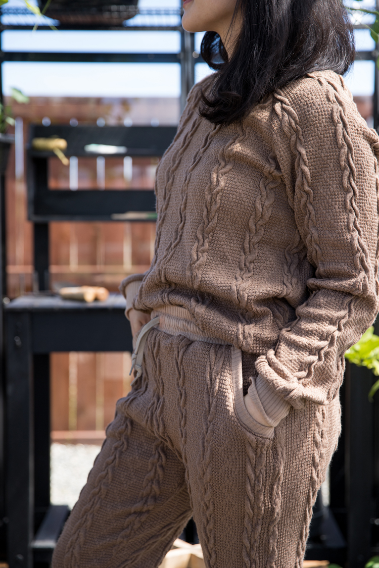 Sewing your own Leisure Wear // Hudson x Linden Mash Up // www.deliacreates.com