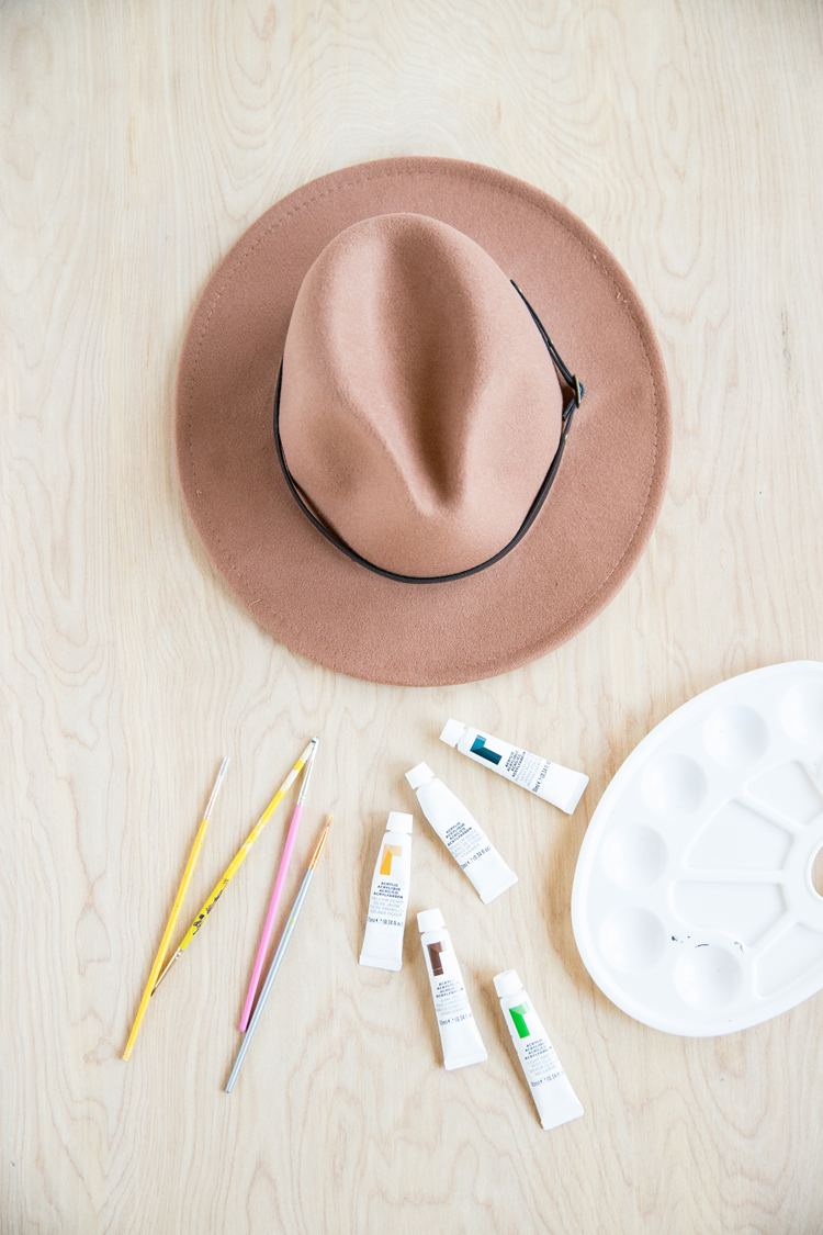 Easy Painted Daisy Hat // www.deliacreates.com