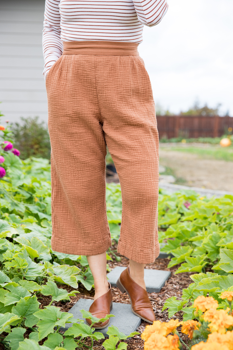 Two Meadowoods + A Rose // sewing pattern and fabric info at www.deliacreates.com