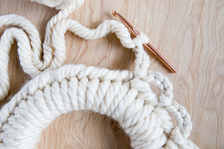 Easy Crochet Wreath Tutorial // www.deliacreates.com